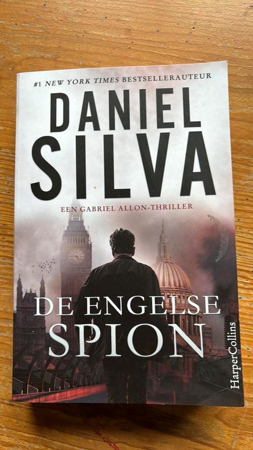 Daniel Silva - De Engelse spion, Boeken, Thrillers, Zo goed als nieuw, Ophalen of Verzenden