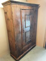 Vintage houten kast , mooi doorleefd patina, Ophalen