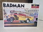 Badman, Monogram 85-0229 (1999), Hobby en Vrije tijd, Modelbouw | Auto's en Voertuigen, Verzenden, Zo goed als nieuw, Auto, Monogram