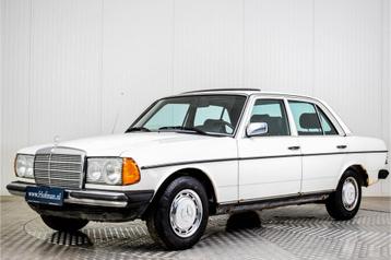Mercedes-Benz 240 D (bj 1982) beschikbaar voor biedingen