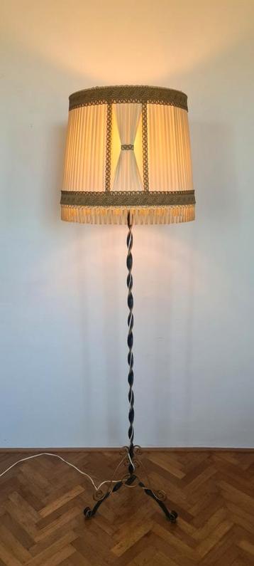 Vintage, design vloerlamp. Jaren 40/50 beschikbaar voor biedingen