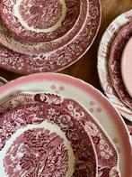 10 petsoons servies mix match - roze, rood, wit, Ophalen, Zo goed als nieuw, Bord(en), Overige stijlen