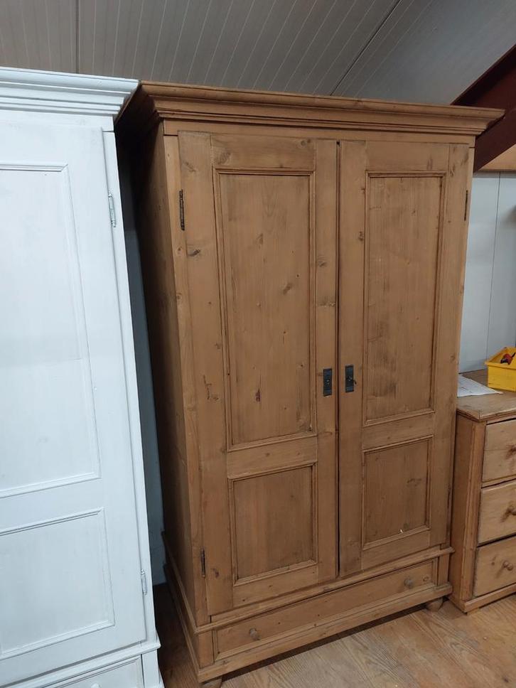 Aanbieding Grenen kast showroom model 2e keus, Huis en Inrichting, Kasten | Kledingkasten, Nieuw, 150 tot 200 cm, 100 tot 150 cm