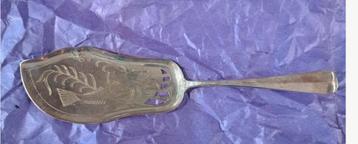 Gero 90 verzilverde visschep haags lofje met mooie gravure beschikbaar voor biedingen