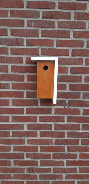 Eikenhouten vogelhuisjes voor de koolmees / Mezenkasten  beschikbaar voor biedingen