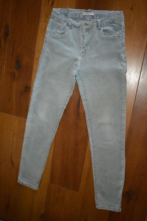 Karostar, leuke licht grijze stretch jeansbroek, maat 42, Kleding | Dames, Broeken en Pantalons, Gedragen, Maat 42/44 (L), Grijs