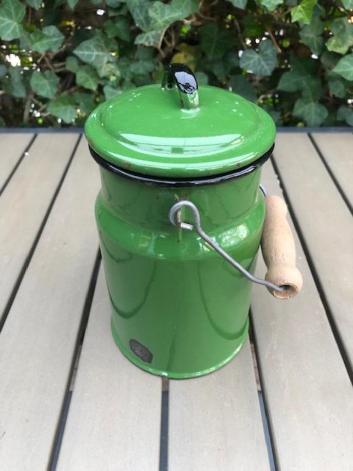 GROENE vintage emaille melkkan, Antiek en Kunst, Curiosa en Brocante, Ophalen of Verzenden