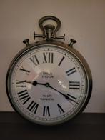 Leuke Union Station Wandklok - RVS Look, Ophalen of Verzenden, Zo goed als nieuw, Analoog, Wandklok