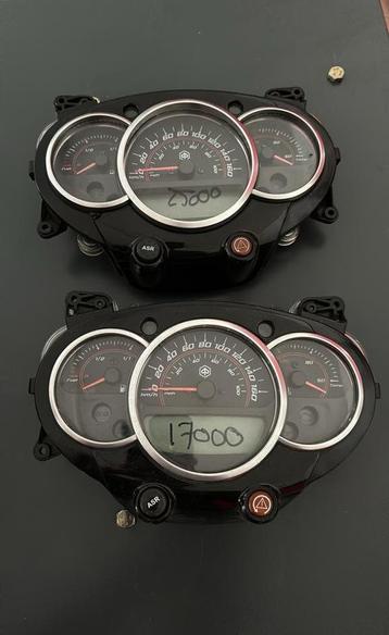 Beverly 300 / 350 teller / cockpit 17.000km / 25000km beschikbaar voor biedingen