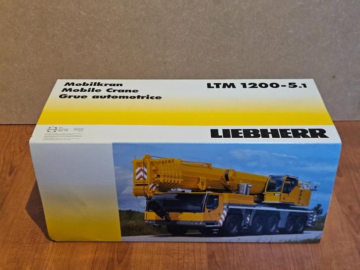Conrad Liebherr LTM 1200-5.1, Hobby en Vrije tijd, Modelauto's | 1:50, Gebruikt, Hijskraan, Tractor of Landbouw, Conrad, Ophalen of Verzenden