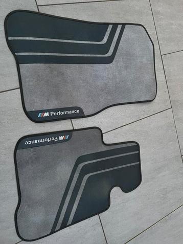 BMW M PERFORMANCE AUTOMATTEN VOORZIJDE beschikbaar voor biedingen