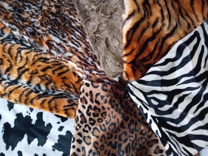 Verschillende dierenprint lappen stof, Hobby en Vrije tijd, Stoffen en Lappen, Zo goed als nieuw, Katoen, 30 tot 120 cm, 30 tot 200 cm