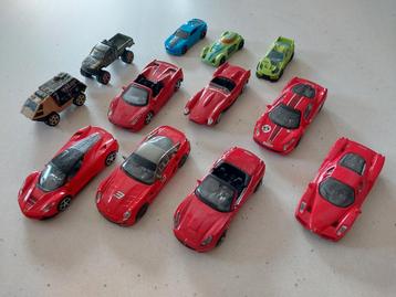 Verschillende autootjes 1/43 burago - 1/64 mattel beschikbaar voor biedingen