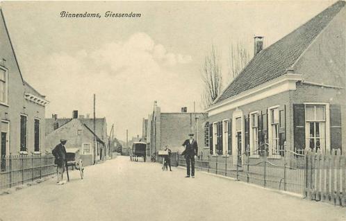 (388-552-007) Giessendam Binnendams, Verzamelen, Ansichtkaarten | Nederland, Gelderland, Verzenden
