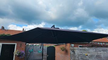 Parasol 290cm met hoes, zonder tegels beschikbaar voor biedingen