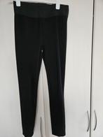 Mooie zwarte comfy broek van Pieces 38, Kleding | Dames, Broeken en Pantalons, Ophalen of Verzenden, Zo goed als nieuw
