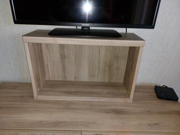 kallax, ikea, kleur grijs/bruin, klein kastje zonder deur beschikbaar voor biedingen