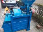 Stationaire motor aangedreven graanmolen, Doe-het-zelf en Verbouw, Motoren, Ophalen, Zo goed als nieuw, Benzinemotor