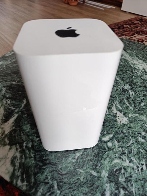 Apple Airport Extreme router, Computers en Software, Routers en Modems, Zo goed als nieuw, Ophalen