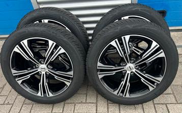 Nette 19 inch Volvo velgen 235-50-19 winterbanden XC40,V90cc beschikbaar voor biedingen
