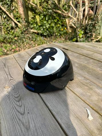 Kiddimoto helm 48-53 beschikbaar voor biedingen