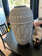 Handgemaakte Vaas met Native American Design en Beer, Ophalen