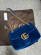 Gucci Marmont Velvet Cobalt Blue bag, Blauw, Ophalen of Verzenden, Schoudertasje, Zo goed als nieuw