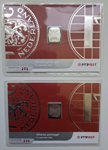 2x zilveren postzegel 2001 in mapje beschikbaar voor biedingen