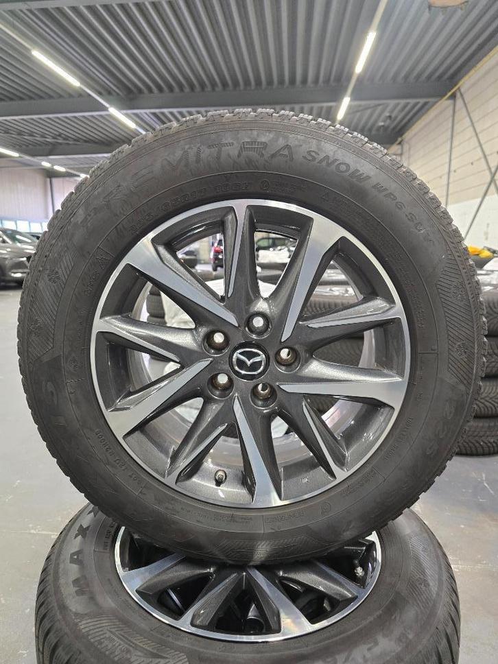 (15&16) Originele CX5 CX 5 17 inch Winterbanden, Auto-onderdelen, Banden en Velgen, Banden en Velgen, Winterbanden, 17 inch, 225 mm