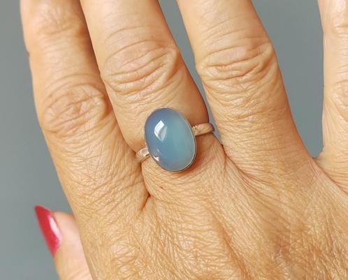 Zilveren 925 ring met natuurlijke Blauwe Chalcedoon steen, Sieraden, Tassen en Uiterlijk, Ringen, Nieuw, Dame, 17 tot 18, Blauw
