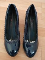 Maat 40 Naf naf retro lakpumps hakken blauw, Pumps, Blauw, Ophalen of Verzenden, Zo goed als nieuw