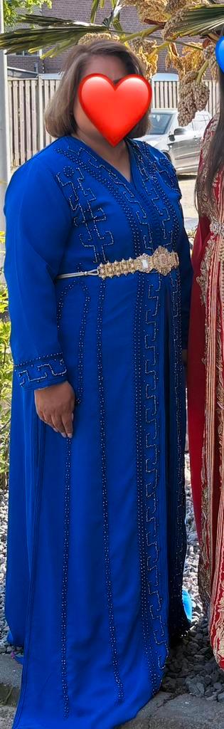 Blauwe Takchita + sieraden beschikbaar voor biedingen