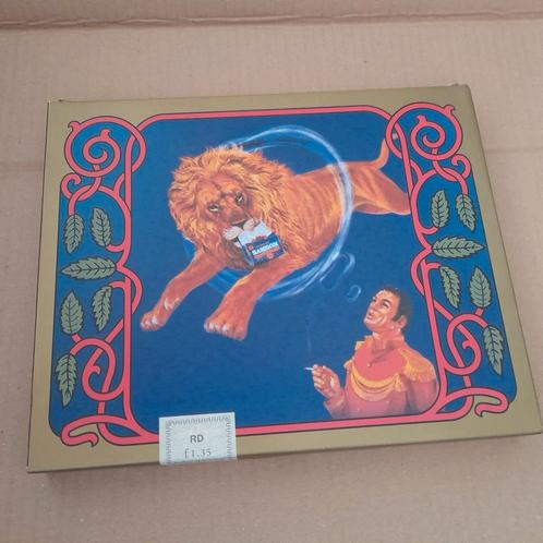 Samson shag, het verhaal van de leeuw, boek met doos, Verzamelen, Rookartikelen, Aanstekers en Luciferdoosjes, Zo goed als nieuw