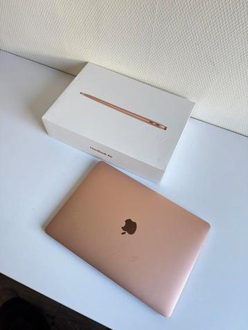 Apple MacBook Air (2018) rose beschikbaar voor biedingen
