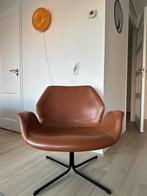 Nikki Loungestoel Bruin - Zuiver, Huis en Inrichting, Fauteuils, Ophalen, 75 tot 100 cm, Leer, 75 tot 100 cm