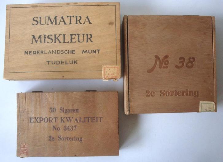3 Kistjes voor sigaren: Nederlandsche Munt en merkloos, Verzamelen, Rookartikelen, Aanstekers en Luciferdoosjes, Zo goed als nieuw