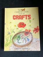 The country diary book of crafts, Ophalen of Verzenden, Zo goed als nieuw