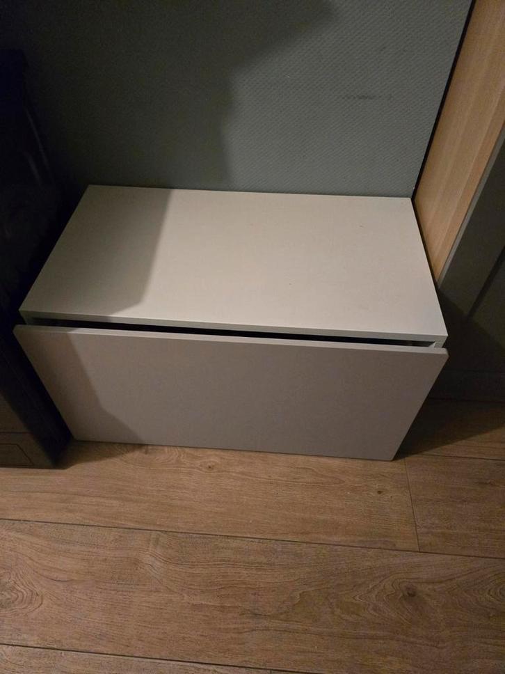 Ikea speelgoedkist met bank zonder zitkussen, Huis en Inrichting, Kasten | Kledingkasten, Zo goed als nieuw, Minder dan 100 cm