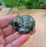 Labradoriet slapende kat 01, Verzamelen, Mineralen en Fossielen, Verzenden