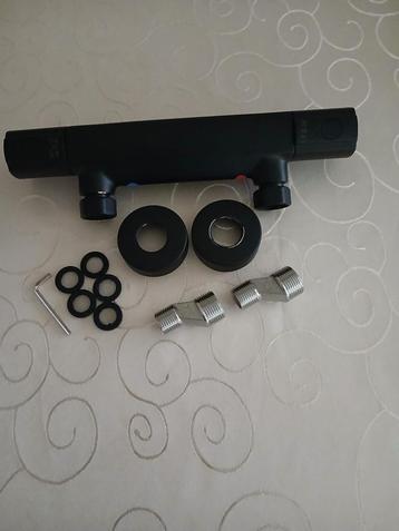 Thermostatische bad/douche kraan beschikbaar voor biedingen