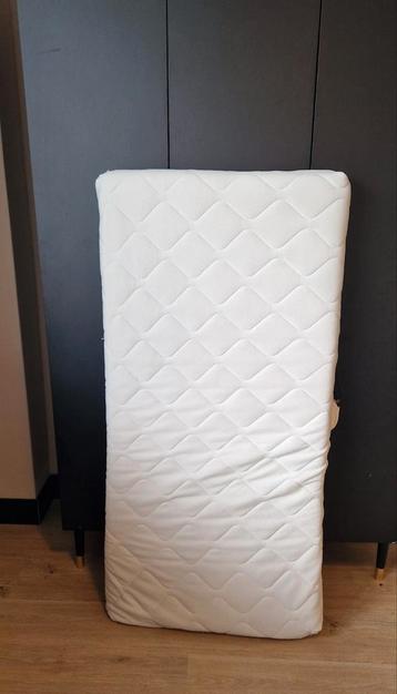 Peuterbed Matras 70x140 beschikbaar voor biedingen