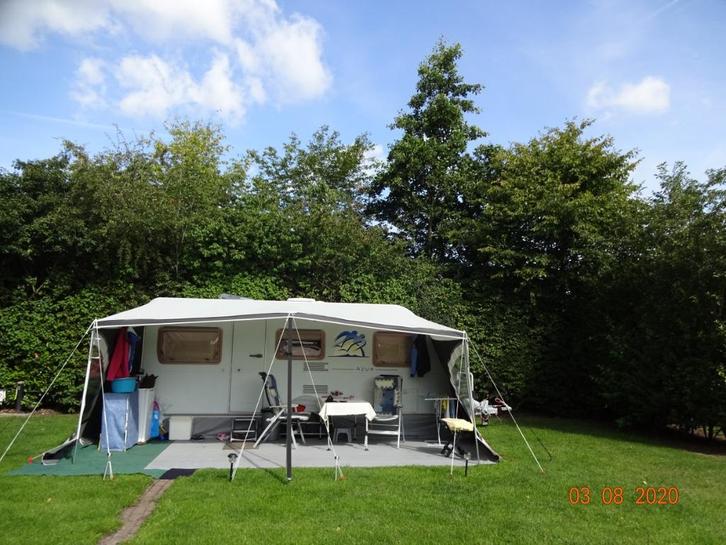 Caravan Knaus Azur  met Luifel, Caravans en Kamperen, Caravans, Particulier, tot en met 4, 1000 - 1250 kg, Rondzit, Knaus, 2 aparte bedden