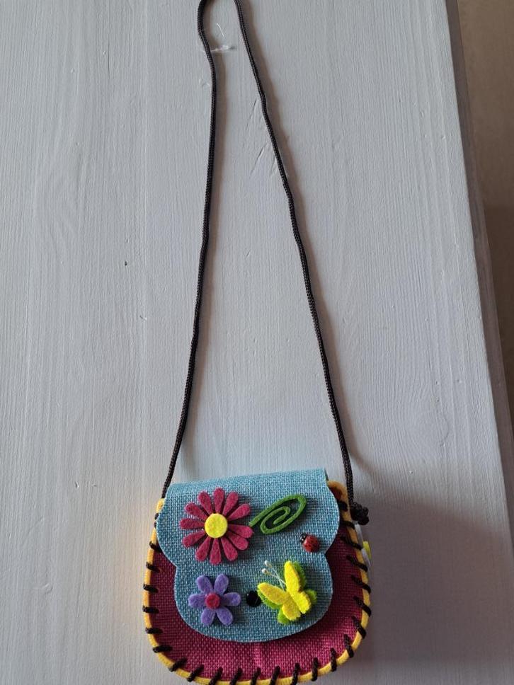 Verschillende leuke tasjes te koop., Kinderen en Baby's, Kindermode-accessoires, Nieuw, Ophalen of Verzenden