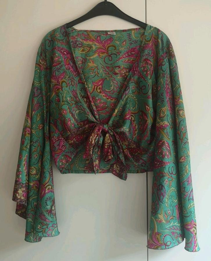 Zijden knoop blouse ZGAN maat S/M, Kleding | Dames, Blouses en Tunieken, Zo goed als nieuw, Maat 36 (S), Groen, Ophalen of Verzenden