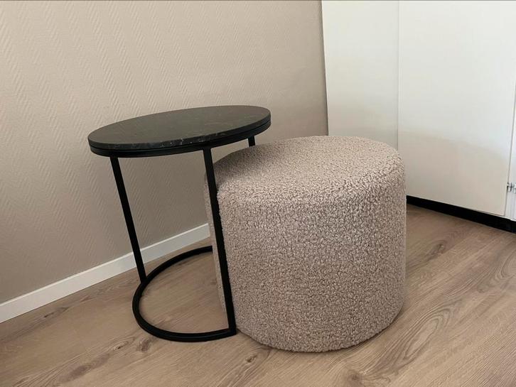Bijzet tafeltjes 2 stuks, Huis en Inrichting, Tafels | Bijzettafels, Gebruikt, Rond, 45 tot 60 cm, Minder dan 55 cm, Ophalen
