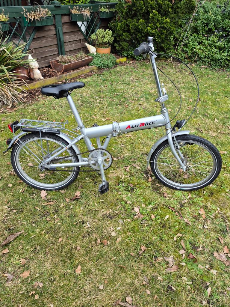 Vouwfiets, Fietsen en Brommers, Fietsen | Vouwfietsen, Versnellingen, Zo goed als nieuw, Totaal opvouwbaar, Ophalen