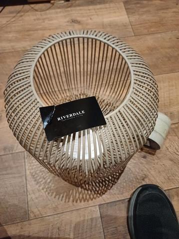 Riverdale Windlicht met Kaars beschikbaar voor biedingen
