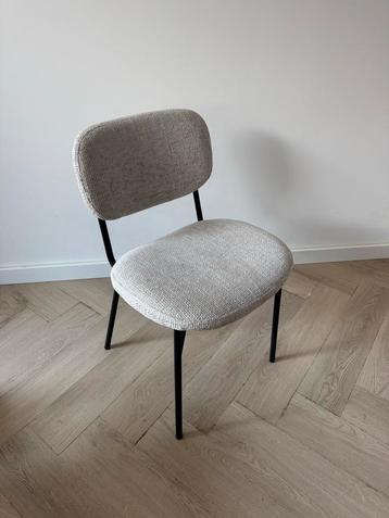 Grijs/taupe kleurige eetkamerstoel zgan beschikbaar voor biedingen