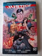 JUSTICE LEAGUE: THE REBIRTH DELUXE EDITION BOOK ONE, Amerika, DC comics, Ophalen of Verzenden, Zo goed als nieuw