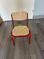 te koop aangeboden houten kleuter stoeltje, Ophalen, Zo goed als nieuw, Stoel(en)